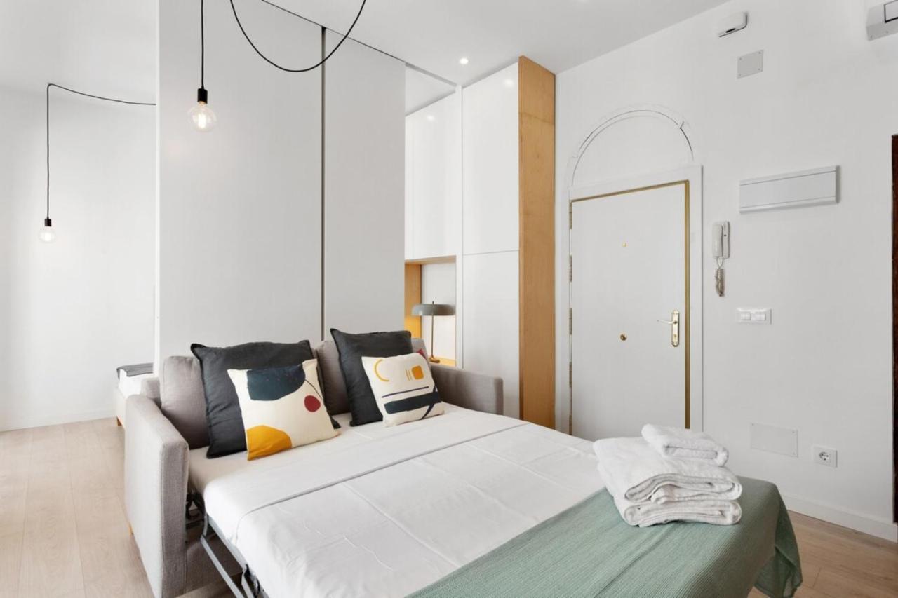 مدريد Modern 1 Bedroom Apartment Near Lavapies المظهر الخارجي الصورة